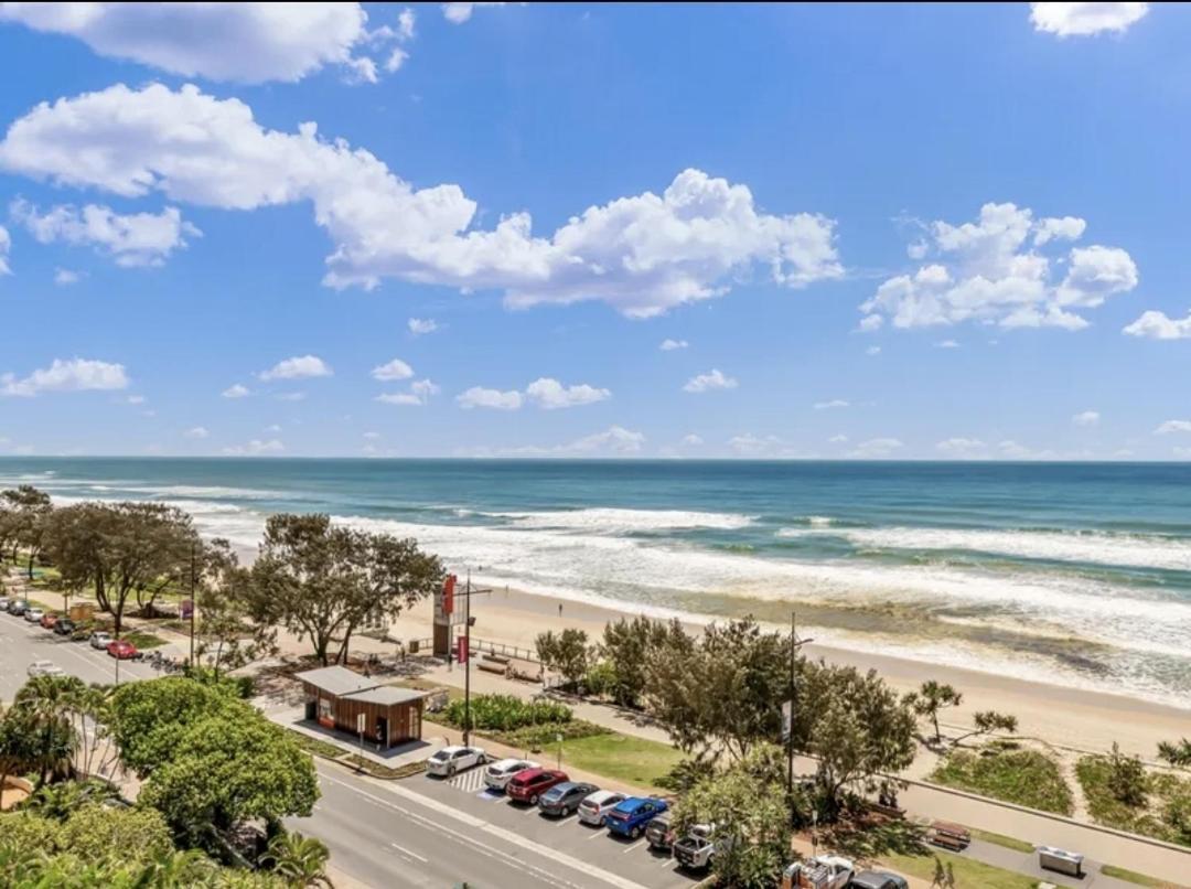 Beachfront Studio Gold Coast Exterior photo